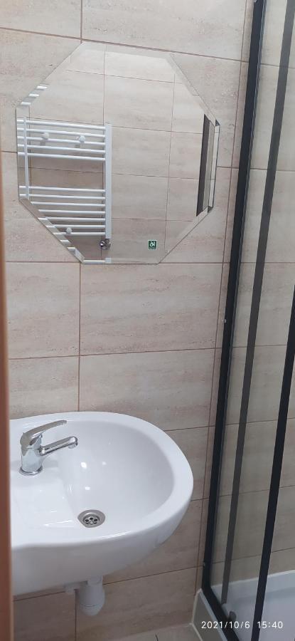 4U Hostel Zgorzelec - Free Parking Jedrzychowice  Ngoại thất bức ảnh