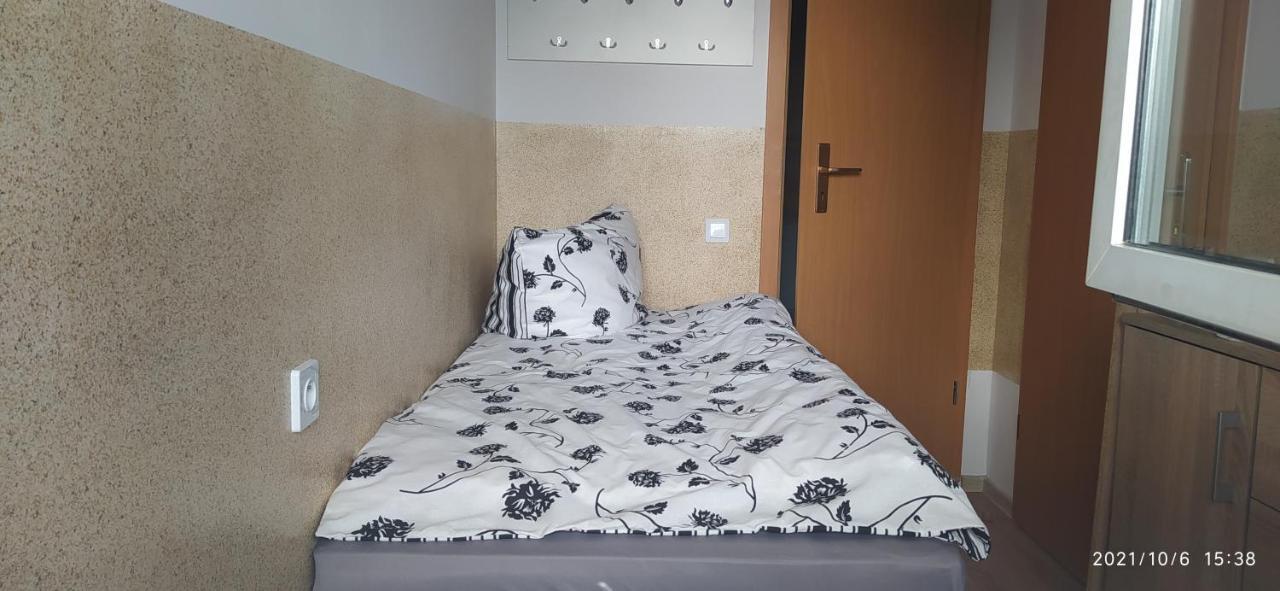 4U Hostel Zgorzelec - Free Parking Jedrzychowice  Ngoại thất bức ảnh
