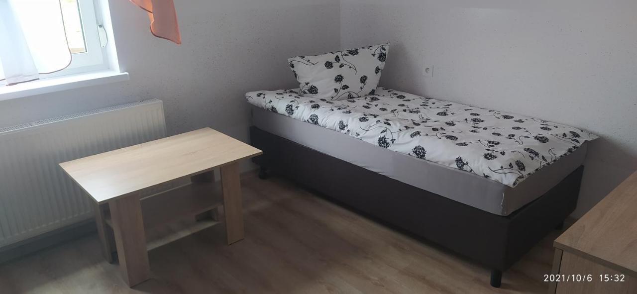4U Hostel Zgorzelec - Free Parking Jedrzychowice  Ngoại thất bức ảnh