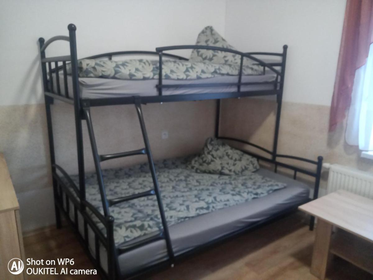 4U Hostel Zgorzelec - Free Parking Jedrzychowice  Ngoại thất bức ảnh